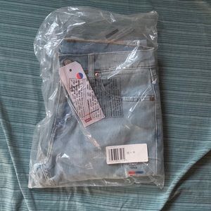 Levi’s 502 Straight Taper Jeans 29 waist 30 length (29x30)